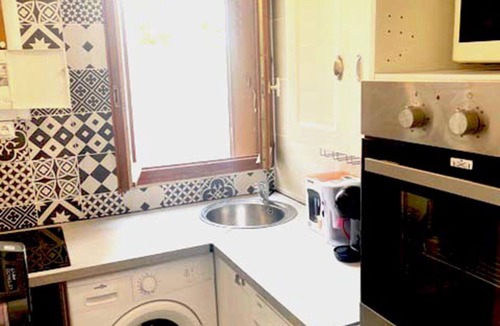 L'Economie Apartment | Apartment 15 minutes from Paris by RER