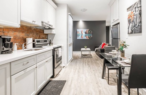 Central Hamilton Apartment | Apartment ∙ 2 bedrooms ∙ 6 guests