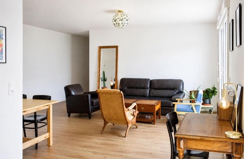 Aubervilliers Apartment | Apartment 2 bedrooms with balcony