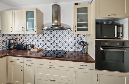 Suresnes Apartment | Apartment 3 Rooms in Suresne | Paris - La Defense
