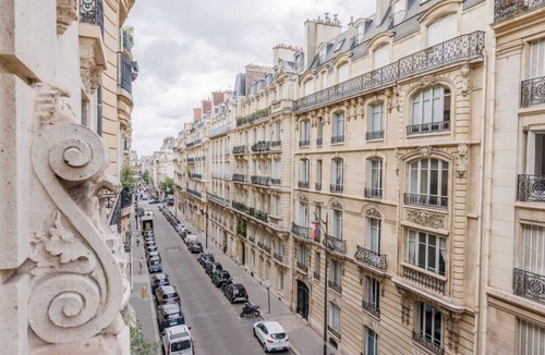 17th Arrondissement Apartment | Apartment 4 Bedrooms/4 Bathrooms/Paris 17
