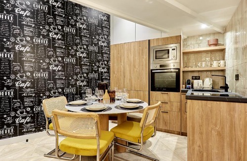 17th Arrondissement Apartment | Apartment Batignolle Montmartre by Studio prestige