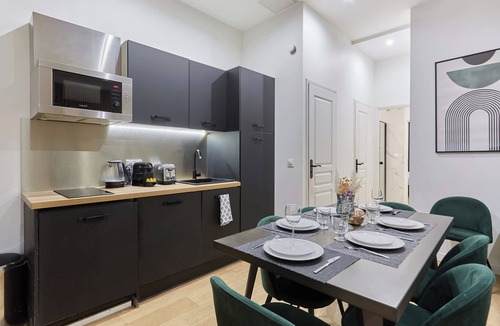 Pigalle Apartment | Apartment Center of Paris Sacre Coeur