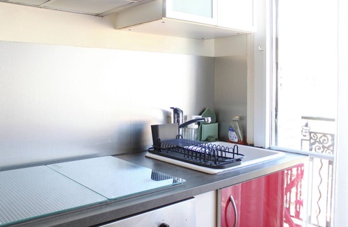 Saint-Ouen Apartment | Apartment with balcony just outside Paris