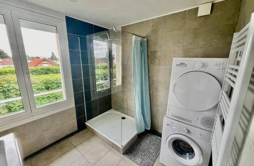 Vaires-sur-Marne Apartment | Apartment ∙ 2 bedrooms ∙ 6 guests