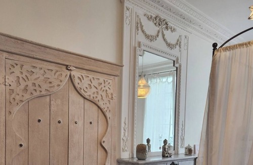 Choisy-le-Roi Apartment | Apartment "Le Rubis" with Wi-Fi