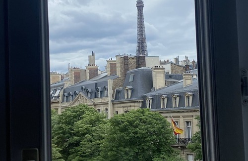 Ternes Apartment | Apartment next to Champs Elysees 6P
