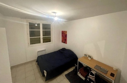Combat Apartment | Apartment Paris 11th (Republic)