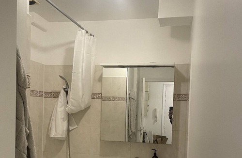 Combat Apartment | Apartment Paris 11th (Republic)