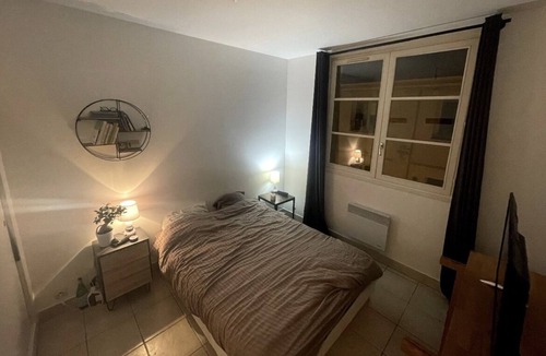 Combat Apartment | Apartment Paris 11th (Republic)