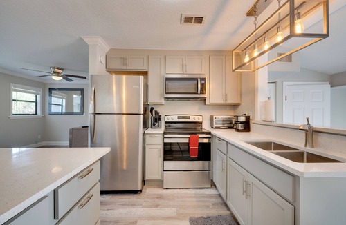 Plymouth House | Apopka Home w/Yard & Grill Near Wekiwa Springs!