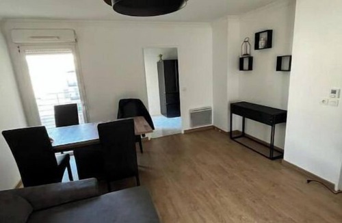 Rosny-sous-Bois Apartment | Appart de 3p Pour 6 Personnes