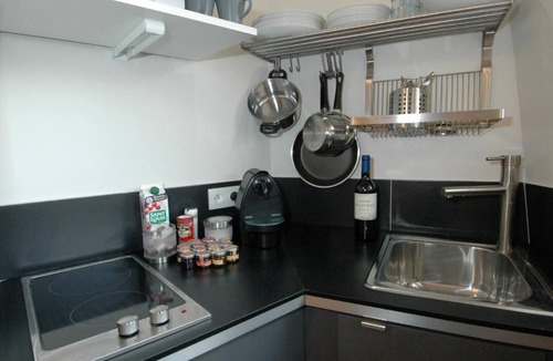 Saint-Lambert Apartment | Appart'Tourisme 2 Paris Porte de Versailles /Charming, comfortable apartment
