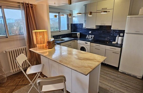 Republique–Point-du-Jour Apartment | Appartement chaleureux Belle vue Proche de Paris