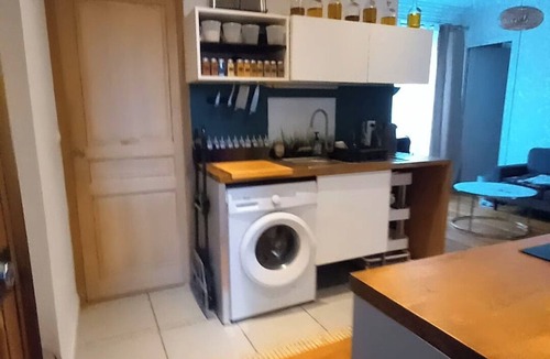 Les Puces de Saint-Ouen Apartment | Appartement Cosy et Familial Avec Jardin Partagé à 15 Minutes Paris Centre