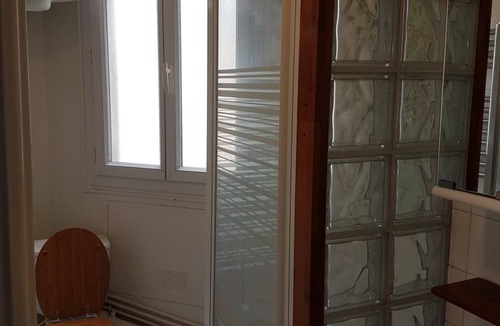 Saint-Vincent-de-Paul Apartment | Appartement 2 Pièces Montmartre