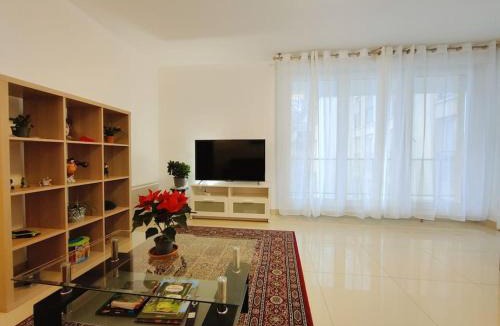 Louis Bertrand-Mirabeau-Semard Apartment | Appartement 2P à Ivry, aux portes de paris avec parking privé