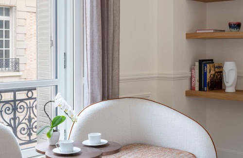 Champs-Elysees Apartment | Appartement Avenue Montaigne