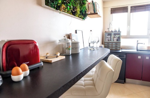 Saint-Lambert Apartment | Appartement Calme, Agréable et Bien Situé