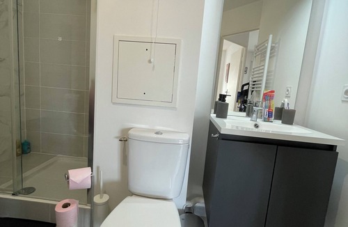 Le Blanc-Mesnil Apartment | Appartement Cosy : Paris/cdg/Parking Prive