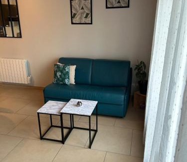 Chelles Apartment | Appartement cosy idéalement situé