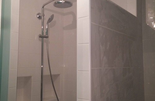 Quartier de la Chapelle Apartment | Appartement Cosy Proche Canal Saint Martin et Montmartre