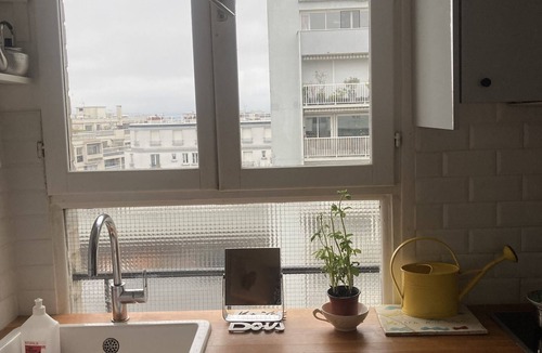 Combat Apartment | Appartement Deux Pièces Cuisine Très Bien Situé sur une Butte Très Calme