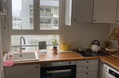 Combat Apartment | Appartement Deux Pièces Cuisine Très Bien Situé sur une Butte Très Calme