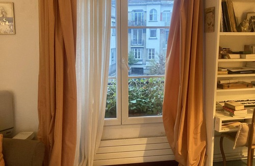 Combat Apartment | Appartement Deux Pièces Cuisine Très Bien Situé sur une Butte Très Calme