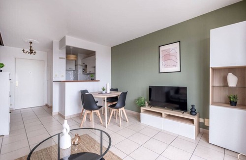 Faubourg de l'Arche Apartment | Appartement Exquis à La Défense