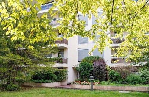 Issy-les-Moulineaux Apartment | Appartement Calme et 2 Parkings s/s à Paris 15