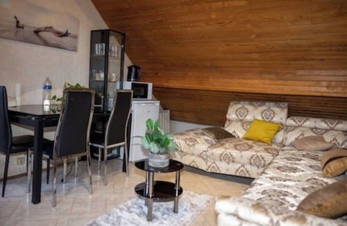 Tremblay-en-France Apartment | Appartement Dans Villa Ideal Pour 6 Personnes