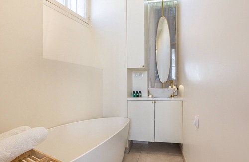 Quartier de la Monnaie Apartment | Appartement Haussmannien D'exception Coeur de Paris