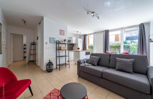 Montevrain Apartment | Appartement Montévrain Proche Disneyland - 6 Pax WIFI Parking