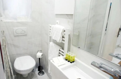 Quartier de la Plaine-de-Monceaux Apartment | Appartement Parc Monceau Pereire