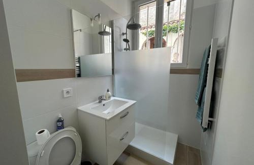 Pantin Apartment | Appartement rénové, proche métro et canal