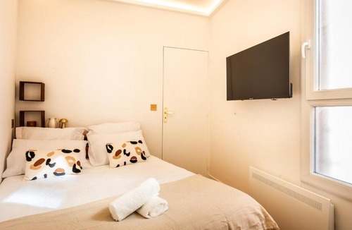 Pere Lachaise Apartment | Appartement Raffiné avec Jacuzzi et AC - 6P