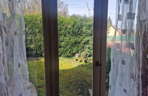 Vaujours Apartment | Appartement Spacieux Avec Jardin Clos. A 15mn de L'aéroport CDG