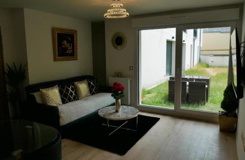Romainville Apartment | Appartement sublime