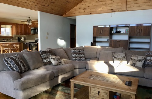 Kearney Cottage | Appealing cottage by the lake
