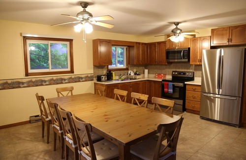 Kearney Cottage | Appealing cottage by the lake