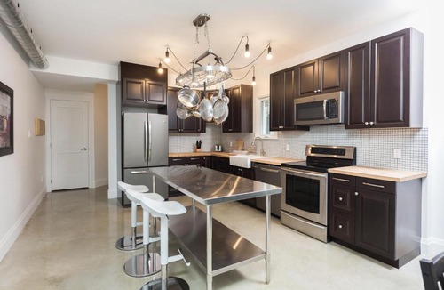 Kensington Market Apartment | Applewood Suites - Kensington Market