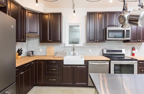 Kensington Market Apartment | Applewood Suites - Kensington Market