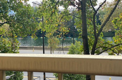 Issy-les-Moulineaux Apartment | Appt River view next Eiffel Tour & Roland-Garros