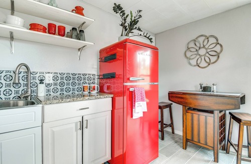 Alhambra Villas Apartment | Apt 1 Mi to Riverfront in Titusville w/Patio