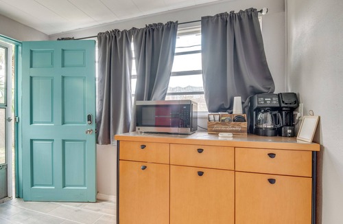 Alhambra Villas Apartment | Apt 1 Mi to Riverfront in Titusville w/Patio