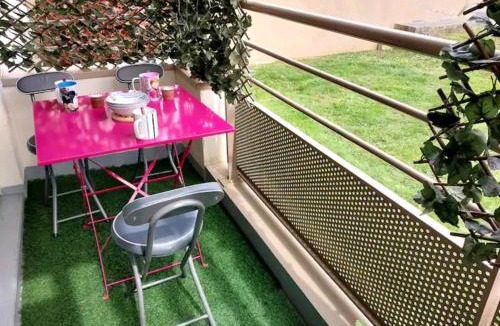 Montevrain House | Apt Disneyland 2 chambres, parking, bus sur place