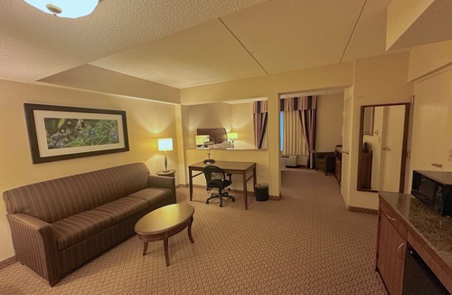 Big Flats Airport Hotel | Arnot Grand Hotel & Suites