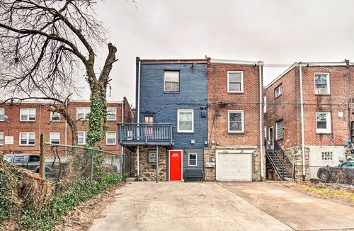 Germantown Apartment | Artsy Philadelphia Studio ~ 7 Mi to Downtown!