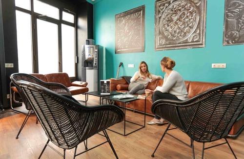 Saint-Lambert Hostel | Arty Paris Porte de Versailles by River - Hostel